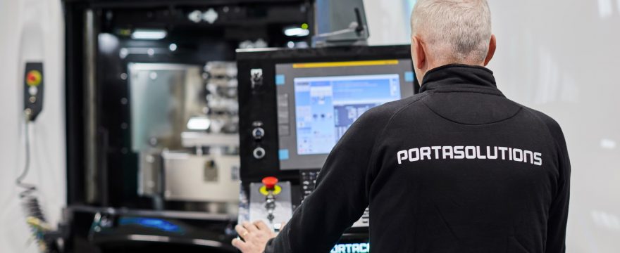 Machining Centers and CNC Twin-Spindle Machines: how to get a 100% turnkey service